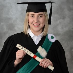 Meet your Posher, Émilie